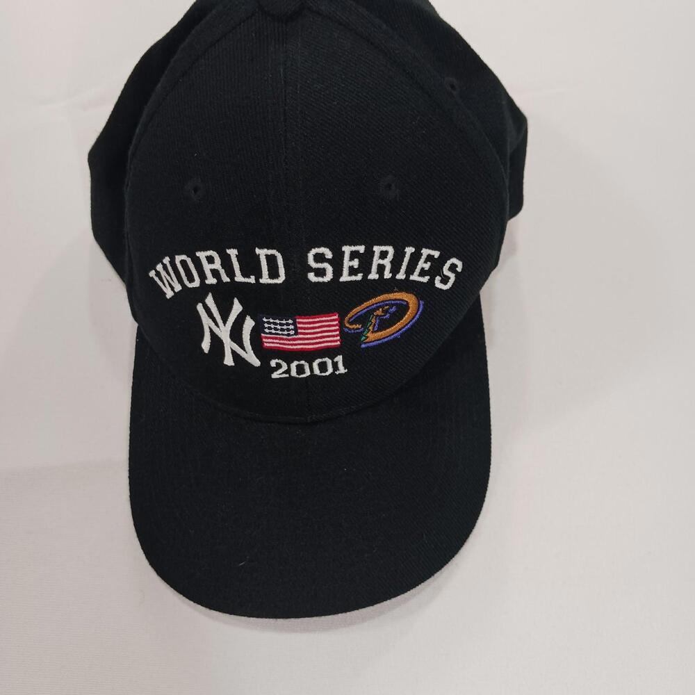 Vintage NY Yankees Black Hat Cap 2001 World Series Wool Blend MLB Back Strap
